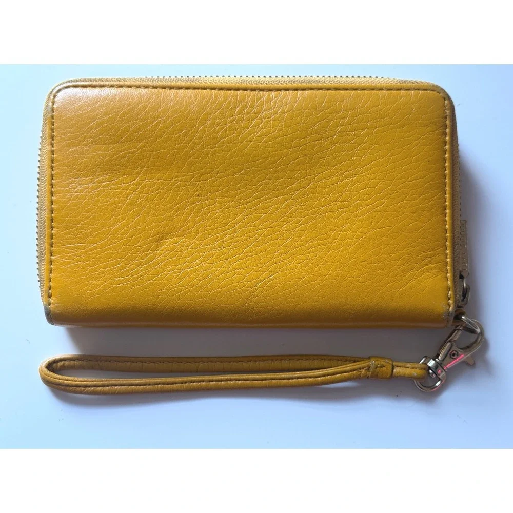 Tory Burch Miller Zip Continental Wallet Yellow Leather Wristlet Preppy Luxury‎